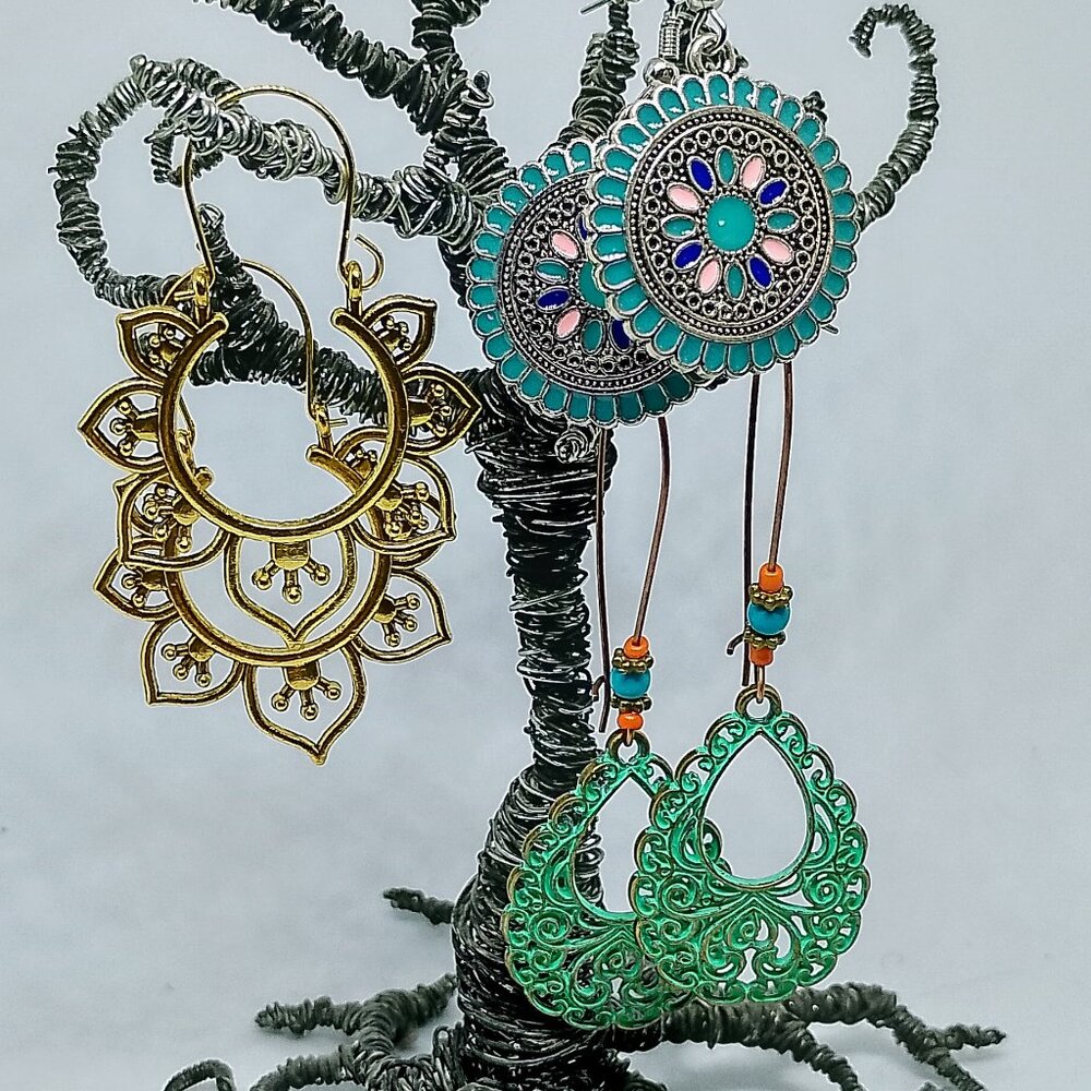 SALE! 3 PAIR EARRINGS, Ethnic SILVERY, BRONZE, PATINATED Blue Bunny BOHO BAUBLES - Picture 4 of 10